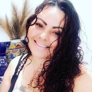 Meet your Posher, April